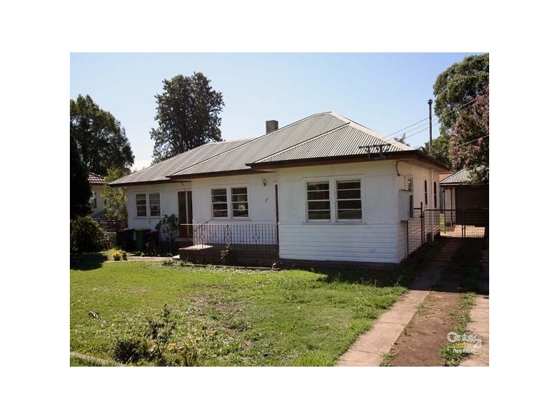 38 Barangaroo Road, Toongabbie NSW 2146