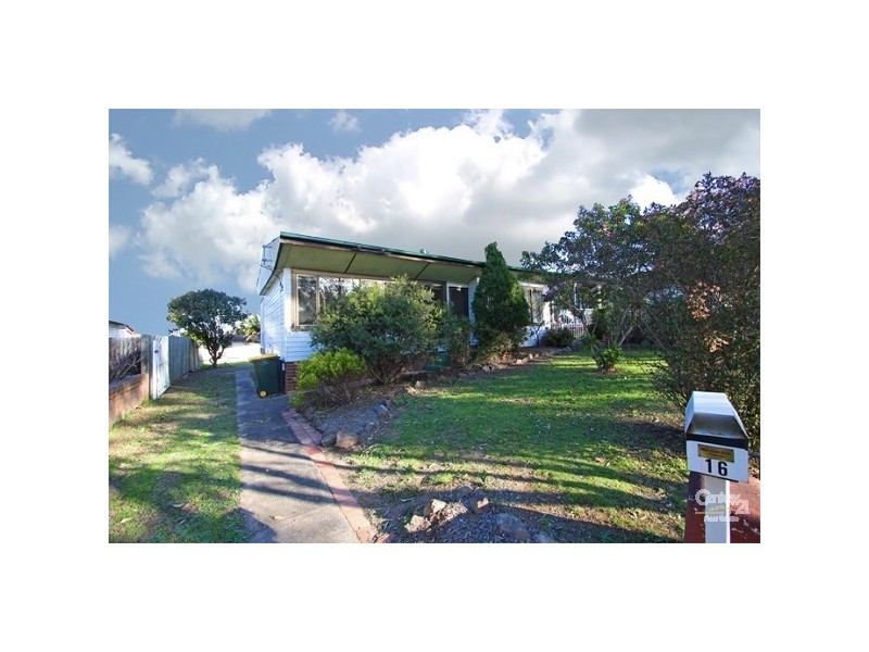 16 Noakes  Parade, Lalor Park NSW 2147