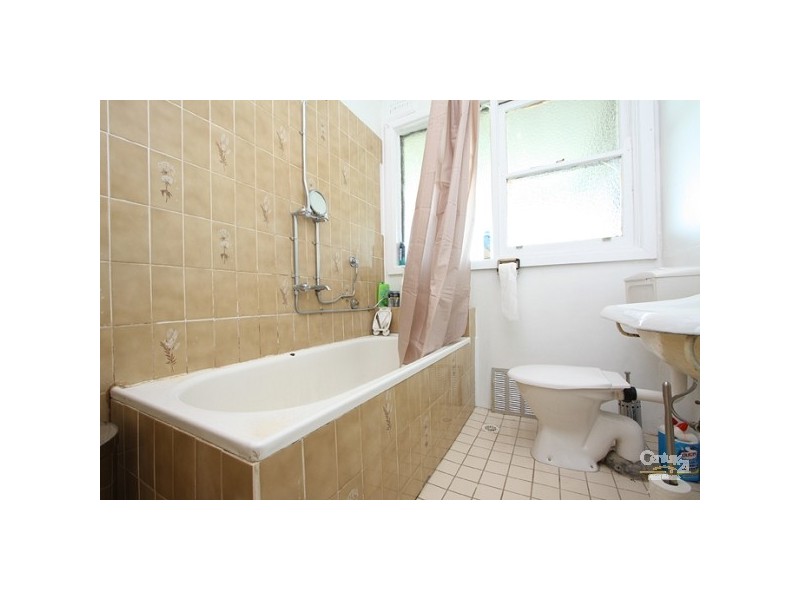 16 Noakes  Parade, Lalor Park NSW 2147