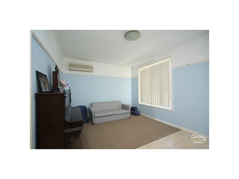 6 Pineleigh Road, Lalor Park NSW 2147