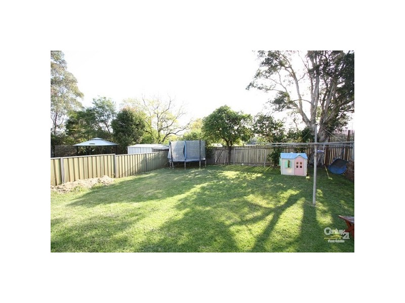 6 Pineleigh Road, Lalor Park NSW 2147