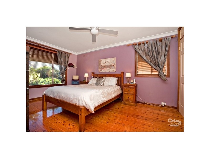 9 Athabaska Avenue, Seven Hills NSW 2147