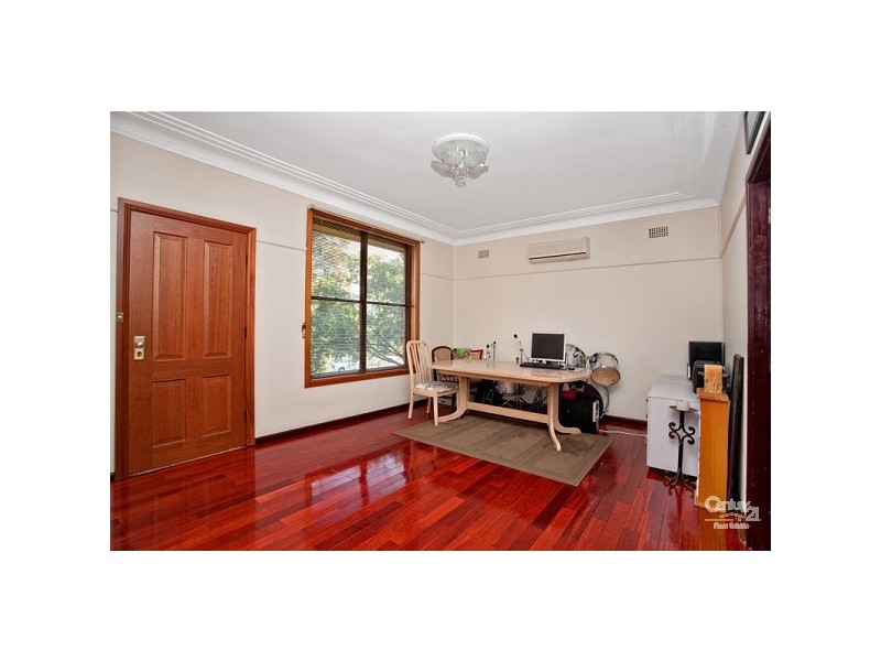1 Ian Street, Lalor Park NSW 2147