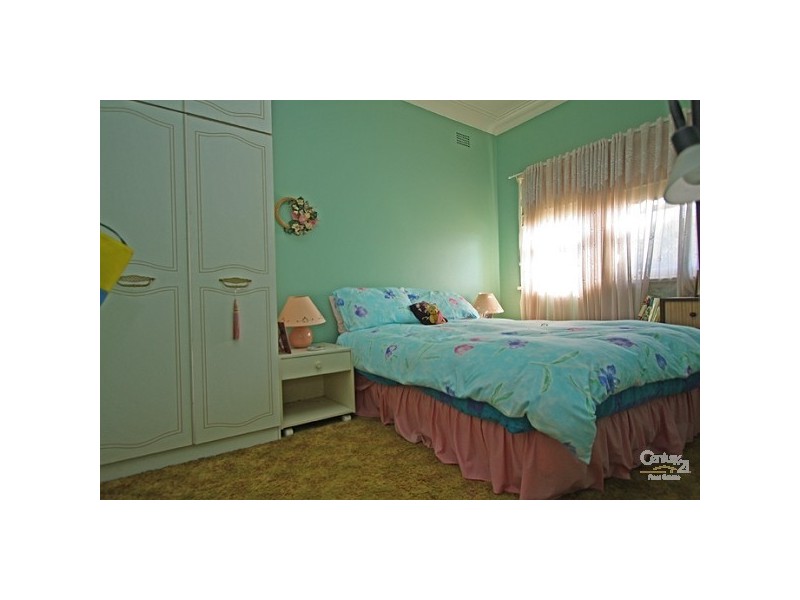 8 Green Street, Blacktown NSW 2148