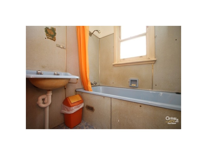 16 Frederick Street, Blacktown NSW 2148