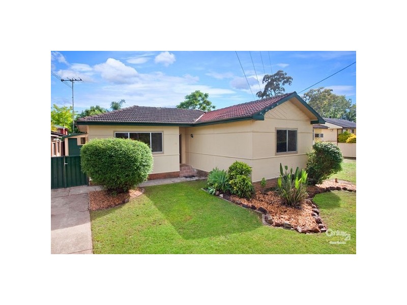 19 Charlton Road, Lalor Park NSW 2147