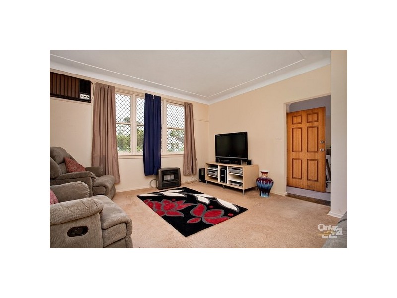 27 Hayes Road, Seven Hills NSW 2147