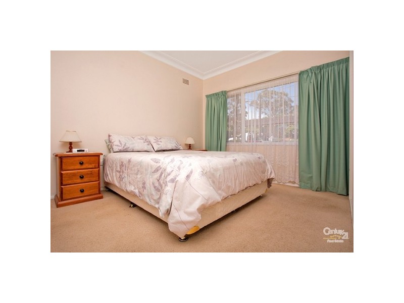 31 Hayes Road, Seven Hills NSW 2147