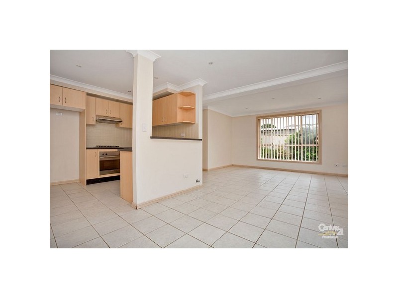2/13 Fuller Street, Seven Hills NSW 2147