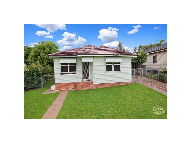 8 Macdonald Avenue, Lalor Park NSW 2147