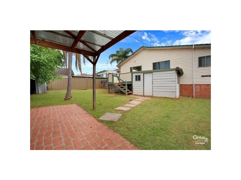 27 Hayes Road, Seven Hills NSW 2147
