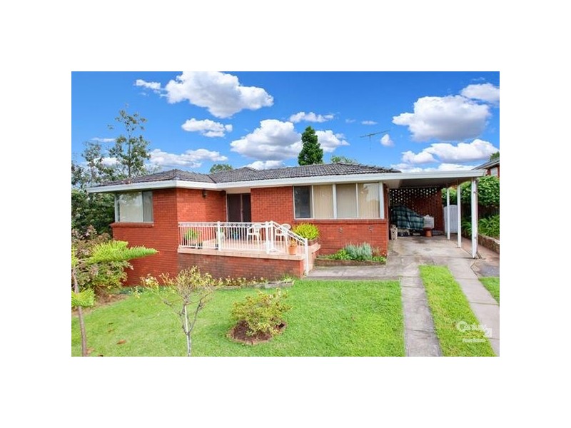 2 Athabaska Avenue, Seven Hills NSW 2147