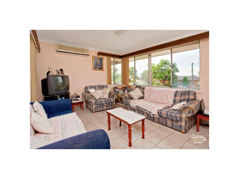 2 Athabaska Avenue, Seven Hills NSW 2147