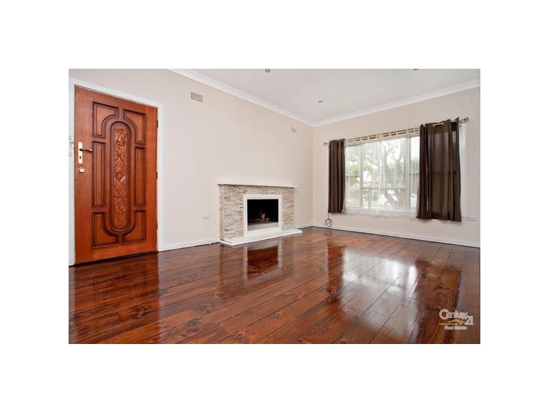 3 Lorraine Street, Seven Hills NSW 2147