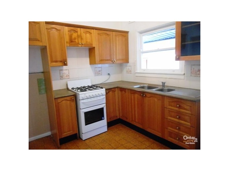 28 Orana Ave, Seven Hills NSW 2147