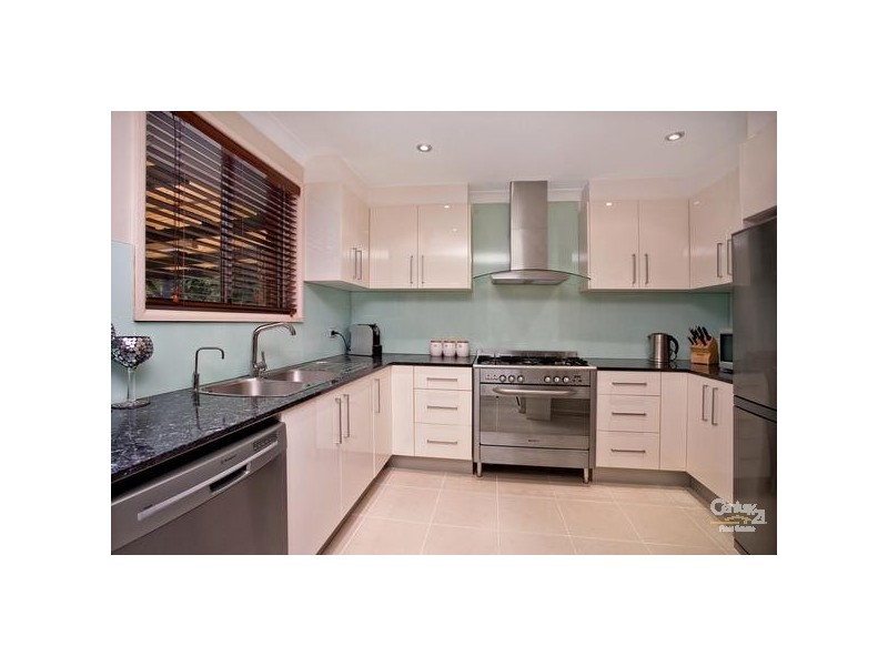 32 Lavinia Street, Seven Hills NSW 2147