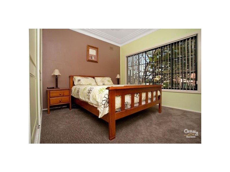 2 Cacia Avenue, Seven Hills NSW 2147