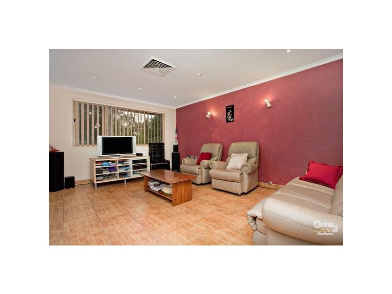 33 Australorp Avenue, Seven Hills NSW 2147