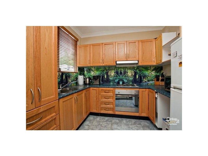 28 Eighth Avenue, Seven Hills NSW 2147