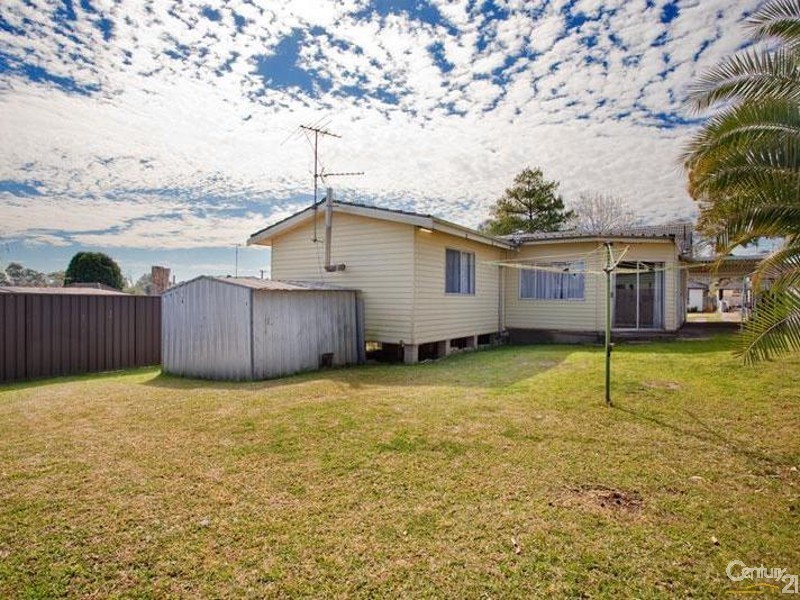 10 Sturt Street, Lalor Park NSW 2147