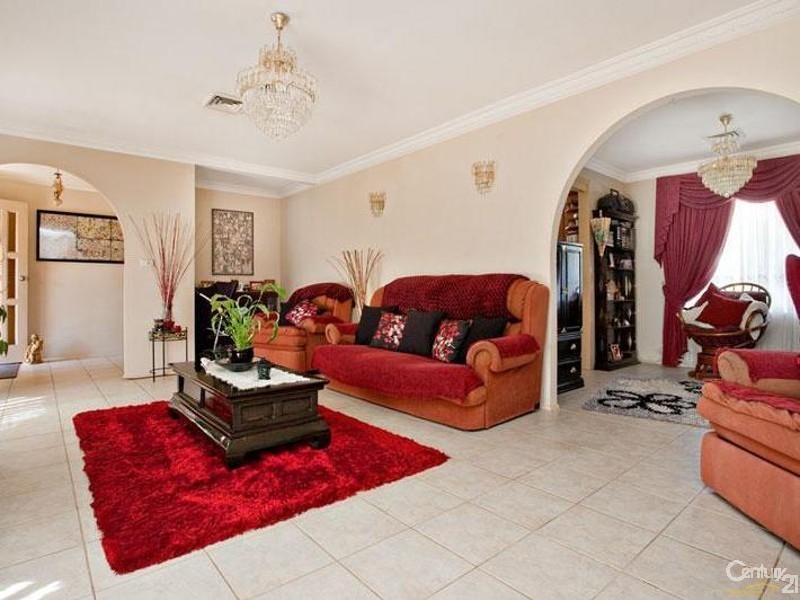 24 Molyneaux Avenue, Kings Langley NSW 2147