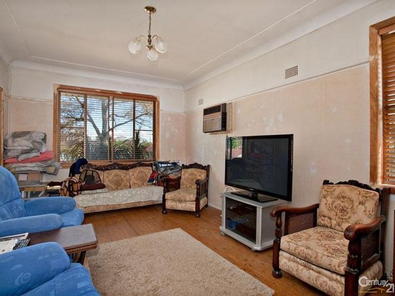 9 Wills Street, Lalor Park NSW 2147