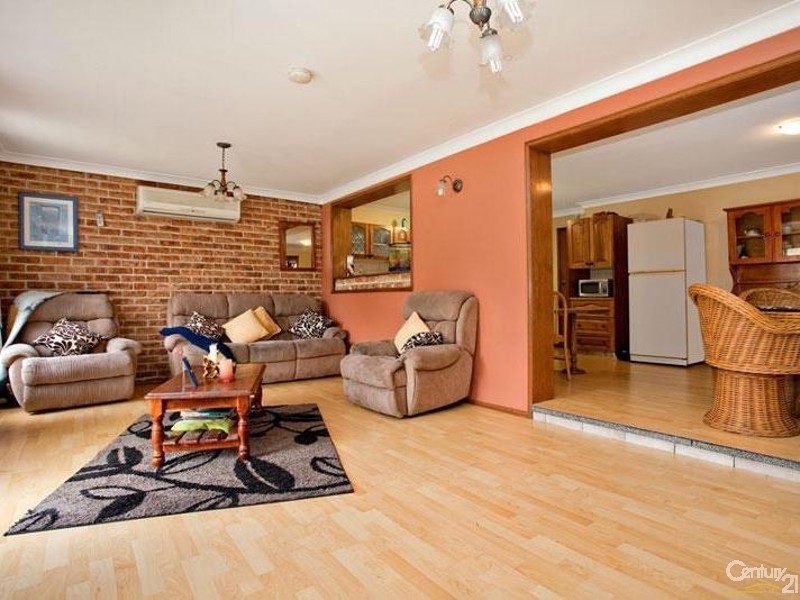 60 Quakers Hill Parkway, Quakers Hill NSW 2763