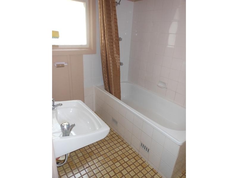 4 Jordan Street, Seven Hills NSW 2147