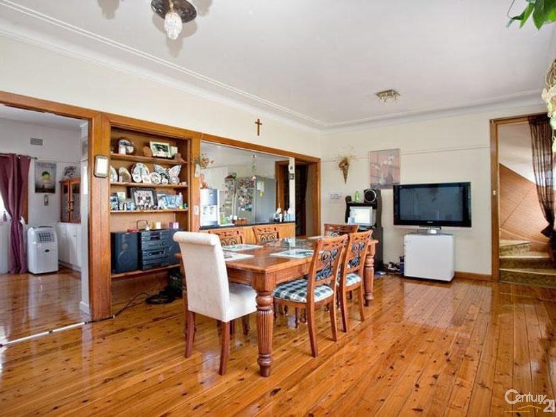 124 Lucas Road, Seven Hills NSW 2147