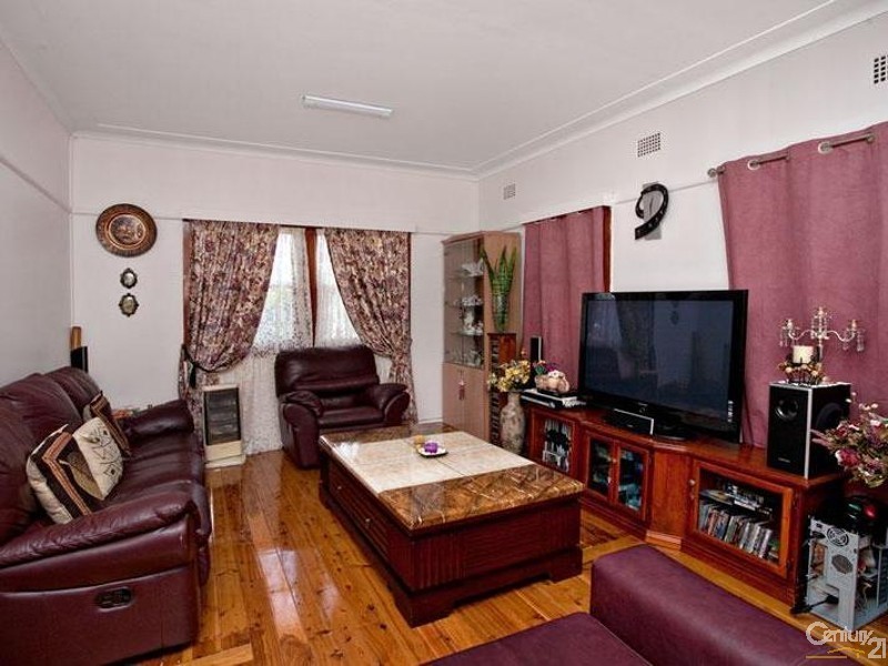 124 Lucas Road, Seven Hills NSW 2147