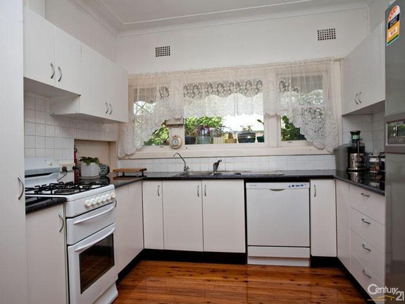 124 Lucas Road, Seven Hills NSW 2147