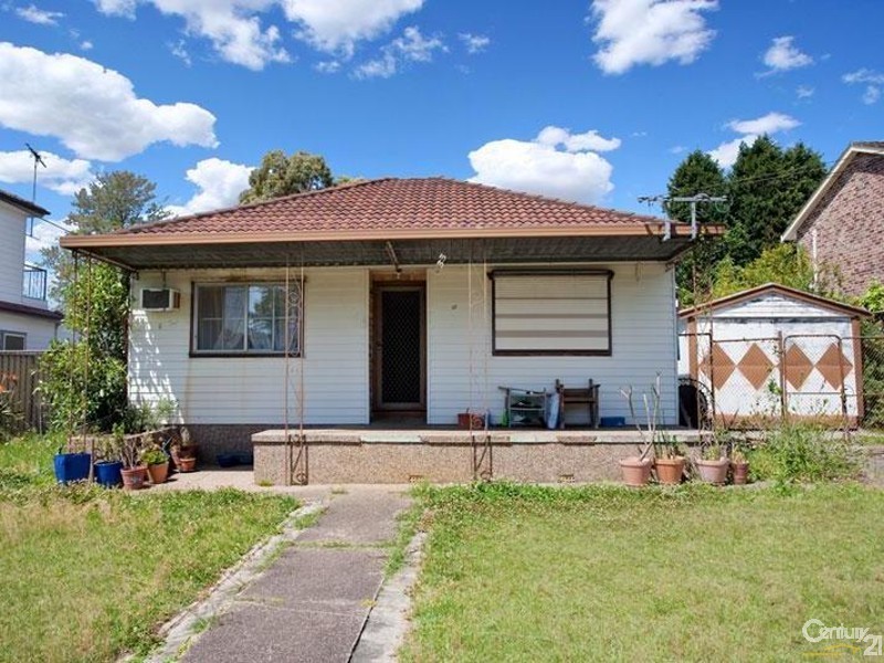 33 Lamonerie Street, Toongabbie NSW 2146