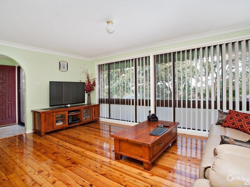 14 Upwey Street, Prospect NSW 2148