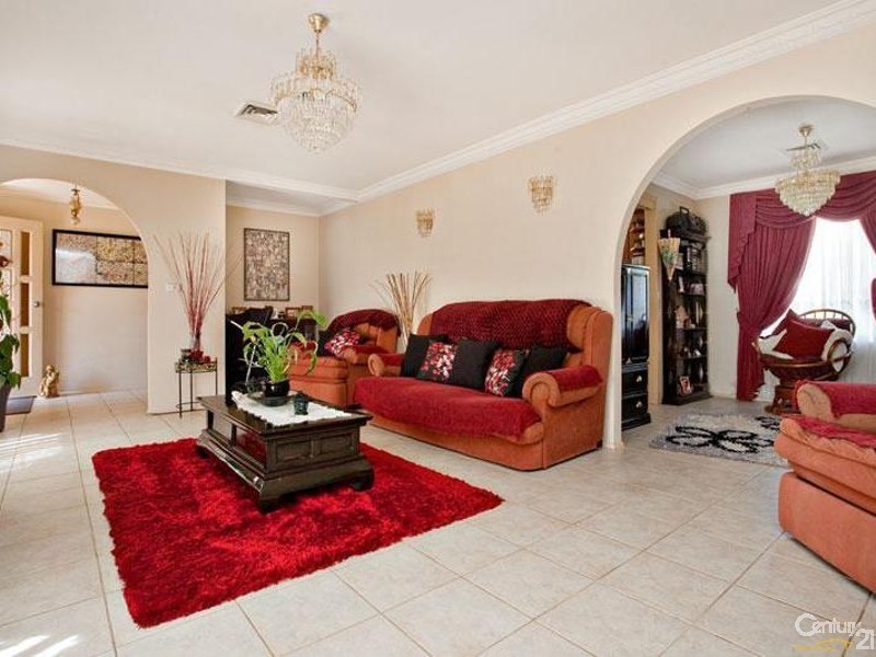 24 Molyneaux Avenue, Kings Langley NSW 2147