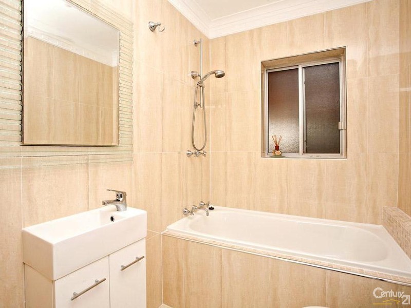 39 Haynes Avenue, Seven Hills NSW 2147