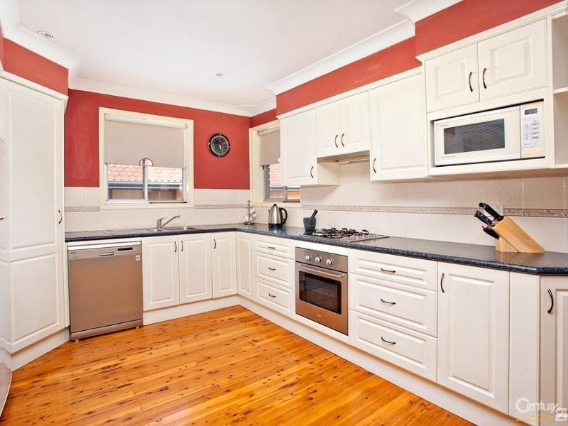 16 Mitumba Road, Seven Hills NSW 2147