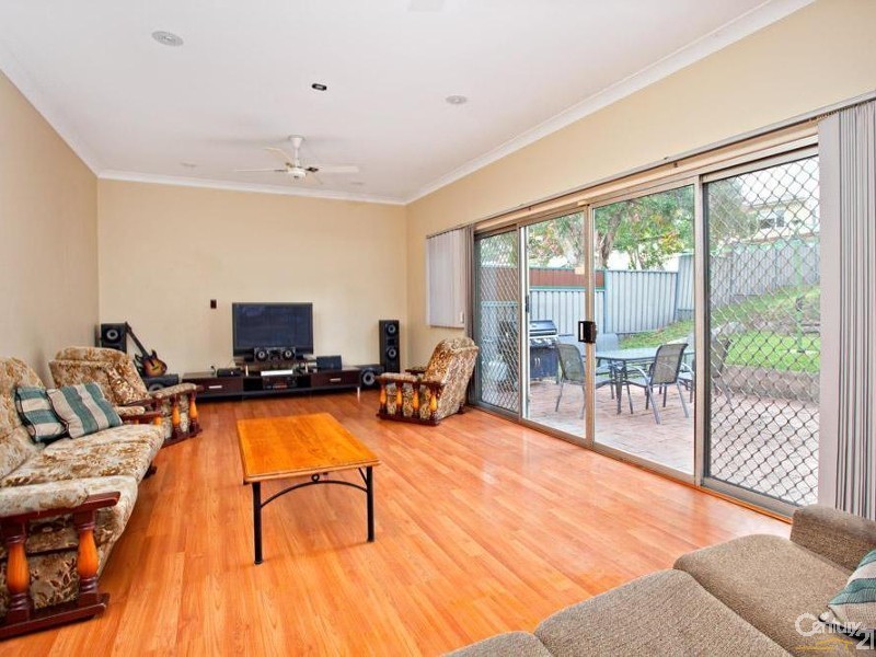 10 Mamie Avenue, Seven Hills NSW 2147