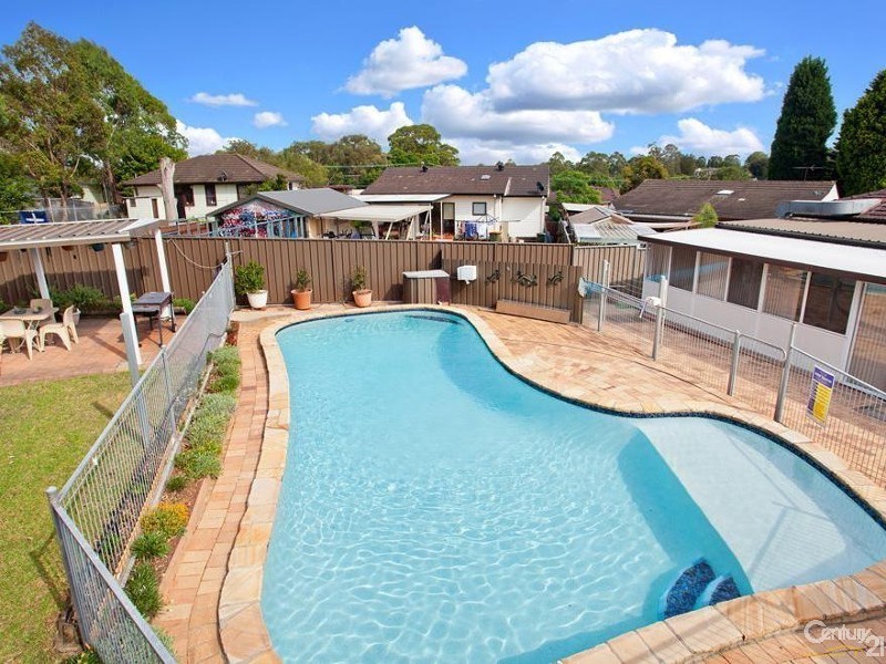 16 Patterson Road, Lalor Park NSW 2147