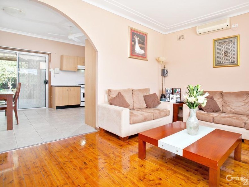 8 Jannarn Grove, Seven Hills NSW 2147