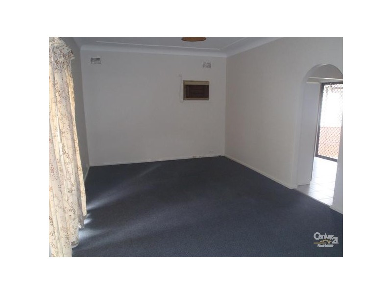 22 Pineleigh Road, Seven Hills NSW 2147