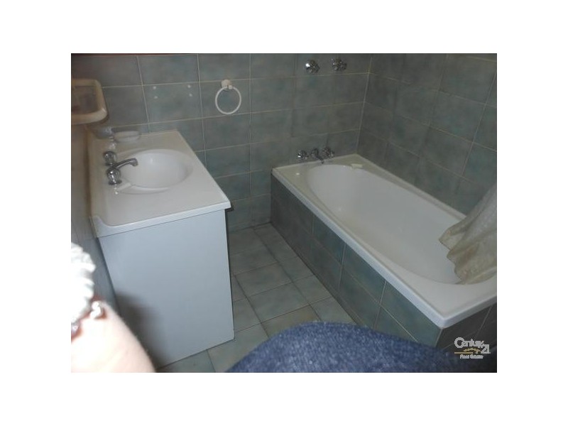 12 Eighth Avenue, Seven Hills NSW 2147