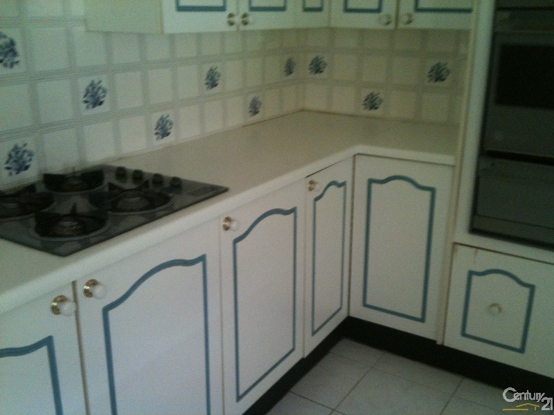 10 Sussex Place, Seven Hills NSW 2147