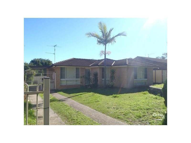 10 Torrance Crescent, Quakers Hill NSW 2763
