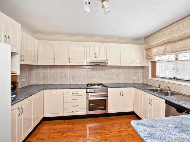 42 Endeavour Street, Seven Hills NSW 2147