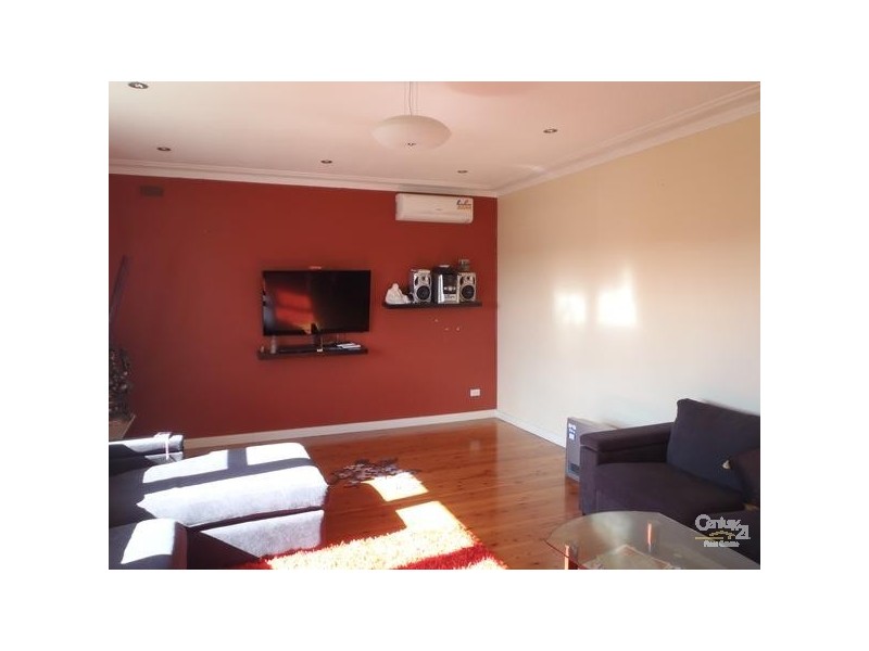 30 Hayes Road, Seven Hills NSW 2147