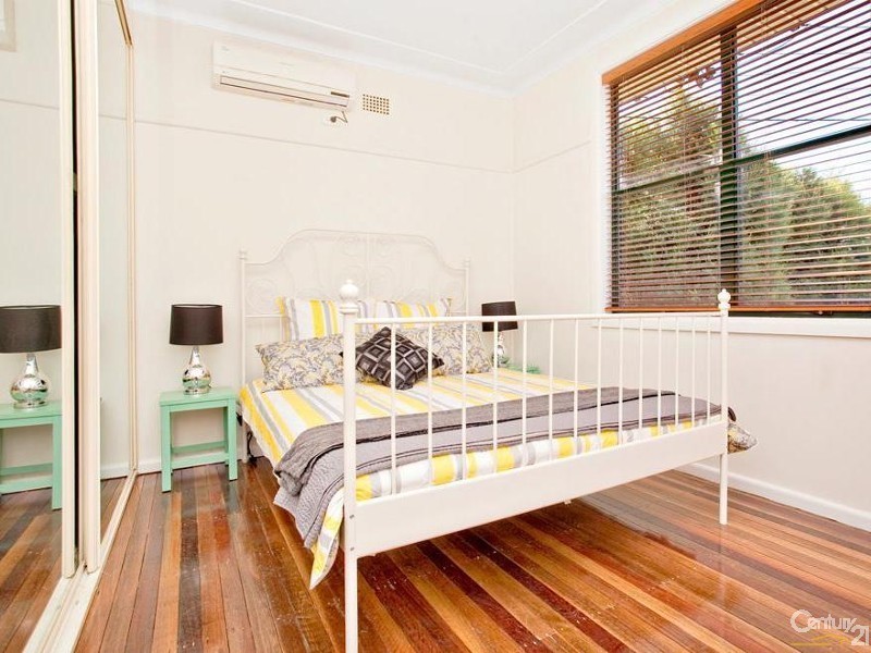 10 Lawson Street, Lalor Park NSW 2147