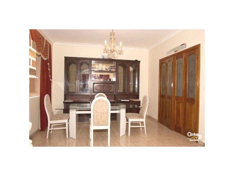 52 Topaz Crescent, Seven Hills NSW 2147