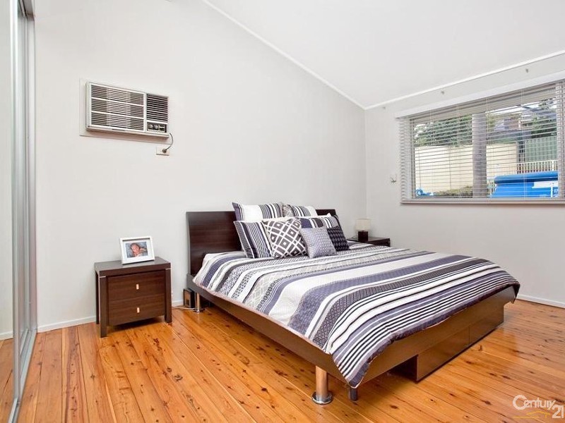 5 Lowana Crescent, Seven Hills NSW 2147