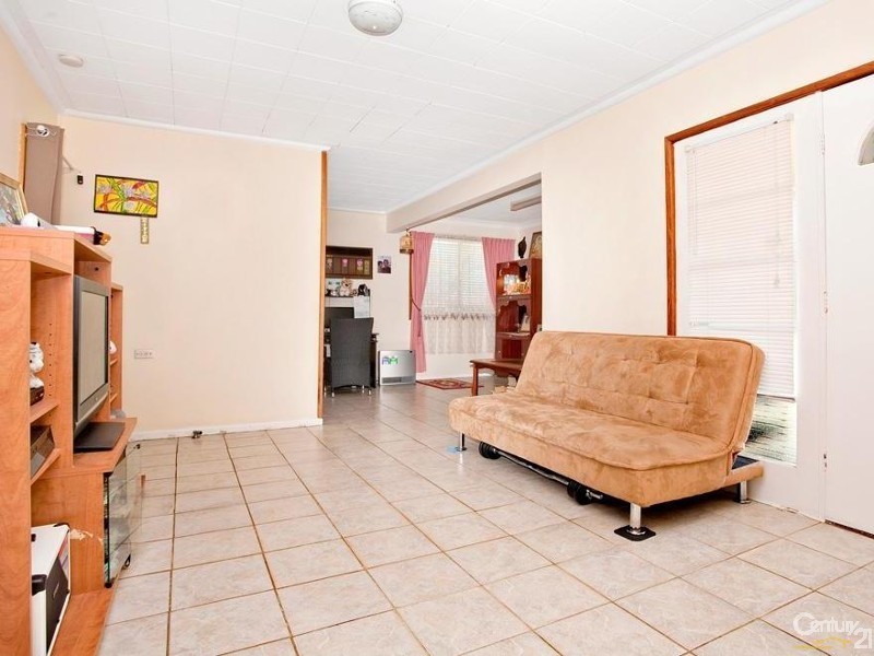 27 Marnpar Road, Seven Hills NSW 2147