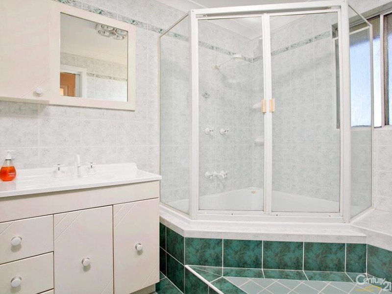 19 Beethoven Street, Seven Hills NSW 2147